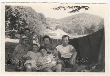 1906 - Gruppo di amici in montagna